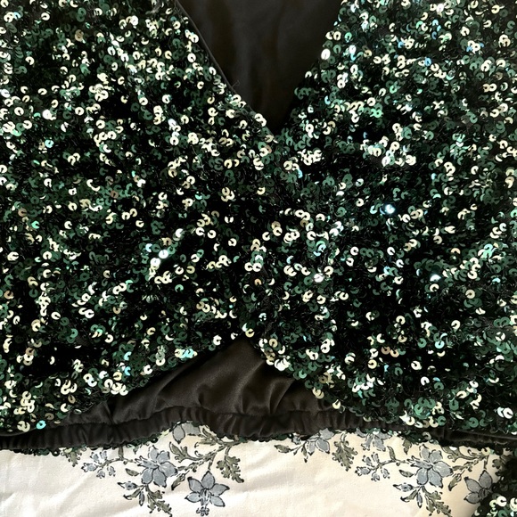 Nix Sequin Wrap Front Top - Picture 2 of 9